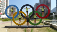 5 Staffel-Mädels - 5 Olympische Ringe
